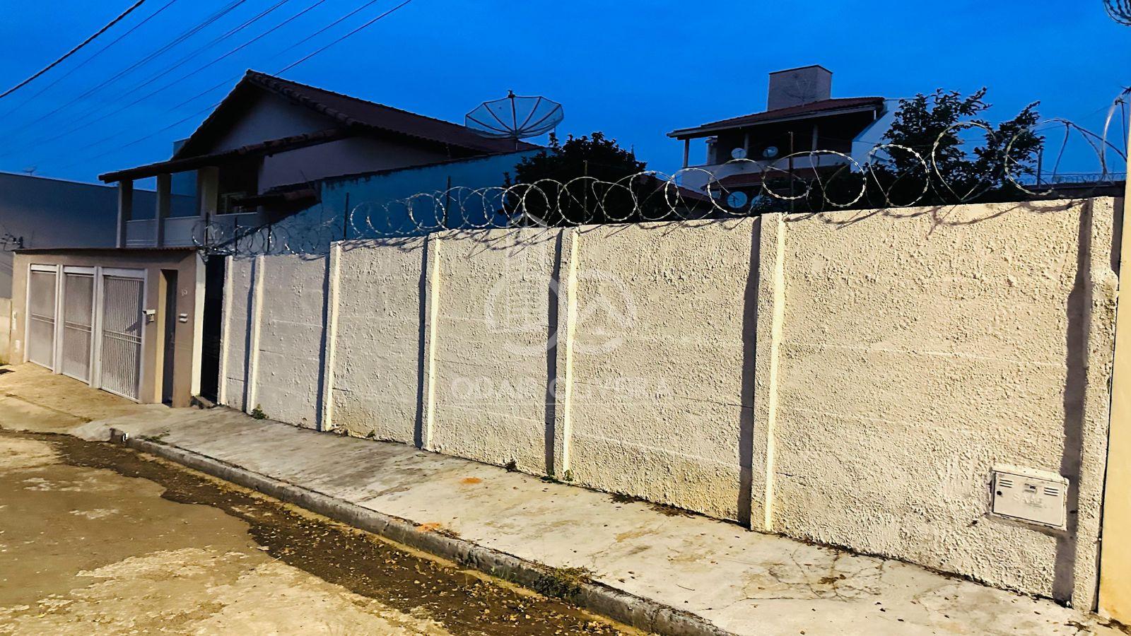 TERRENO DE 240M  A VENDA NO BAIRRO JARDIM DAS ESTRELAS EM  PASSOS - MG