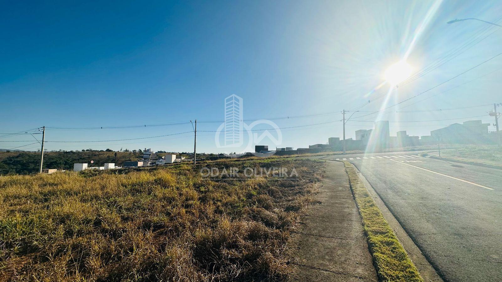 TERRENO DE 250M   VENDA , PARQUE DA ALVORADA, PASSOS - MG