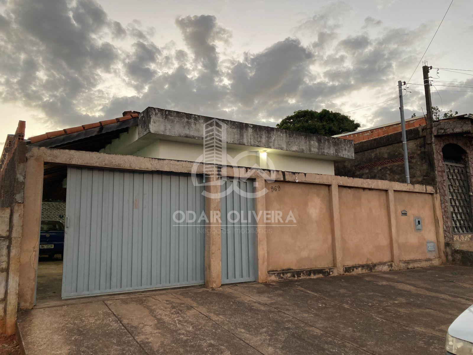 CASA  VENDA NO BAIRRO  NOSSA SENHORA DE FATIMA, PASSOS - MG