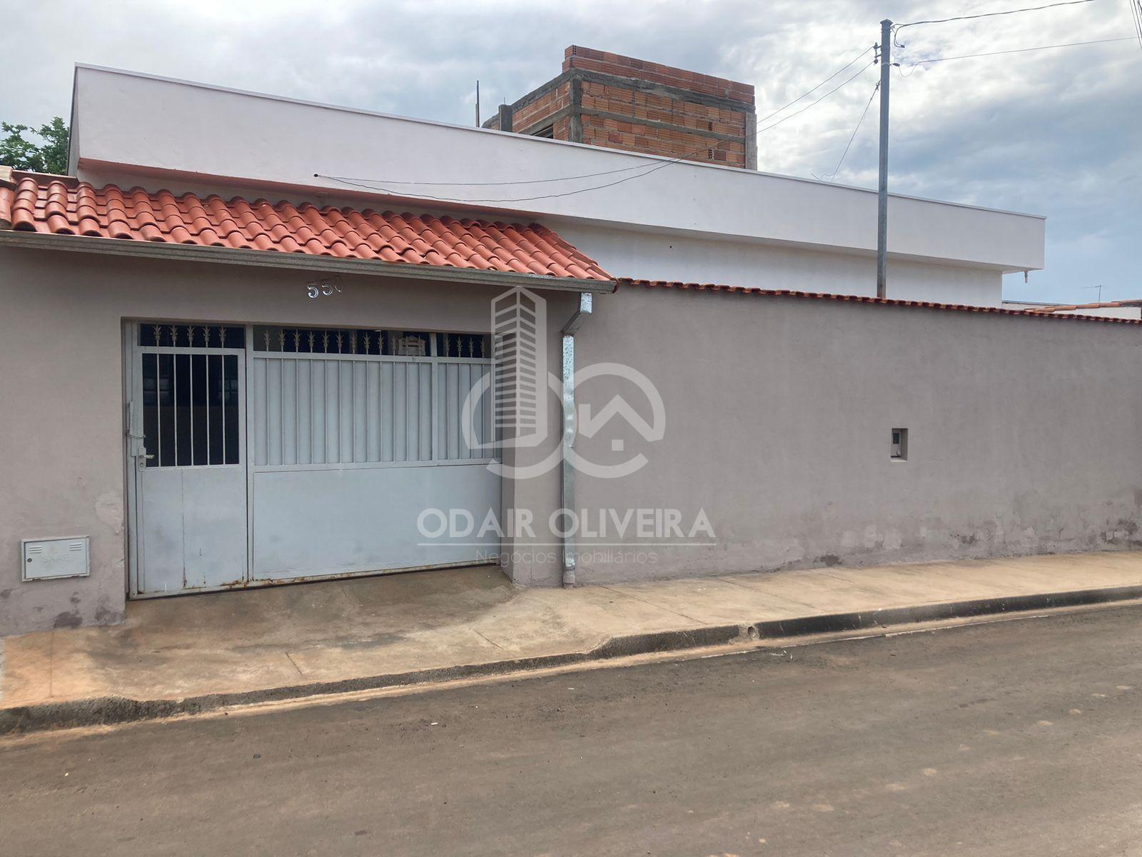 Casa com armrios na cozinha  venda, RECANTO HARMONIA , PASSOS - MG