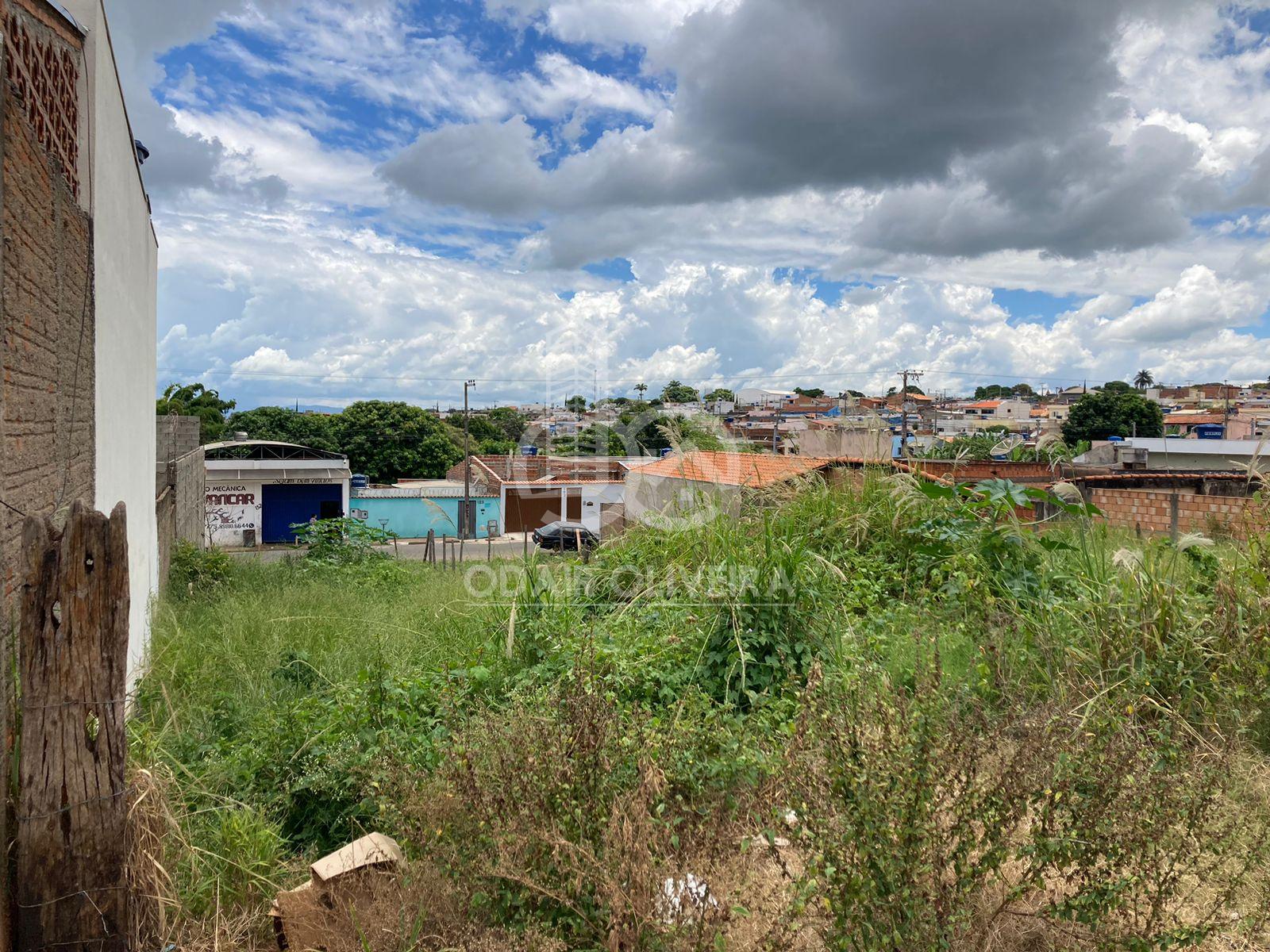 TERRENO DE 160M  A VENDA NO BAIRRO PENHA 2 PASSOS - MINAS GERAIS