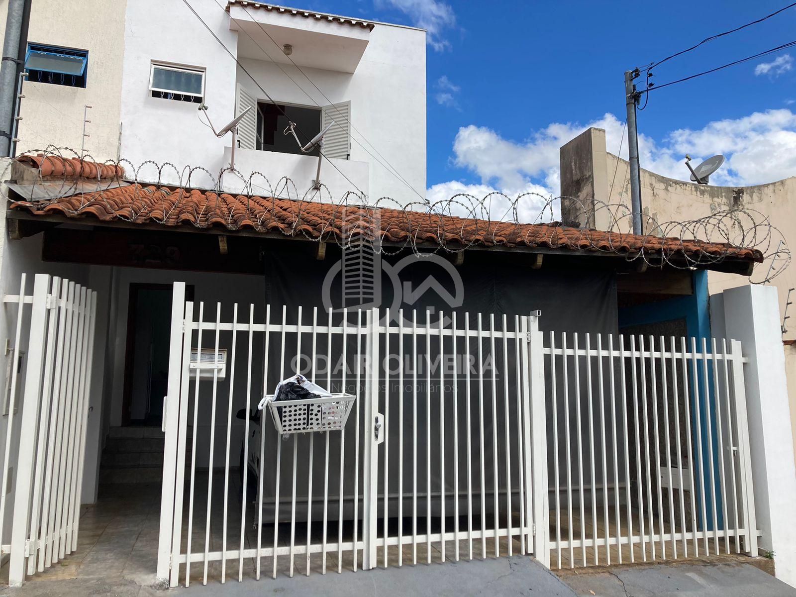 Casa, Dois andares, com 3 quarto, incluindo 1 sute  venda  EXPOSIO, PASSOS - MG