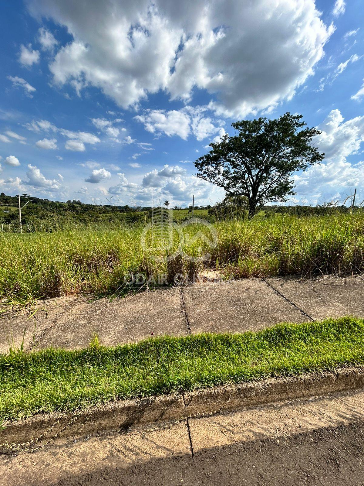 Terreno de 200m , com topografia excelente  venda, PARQUE DA ALVORADA, PASSOS - MG