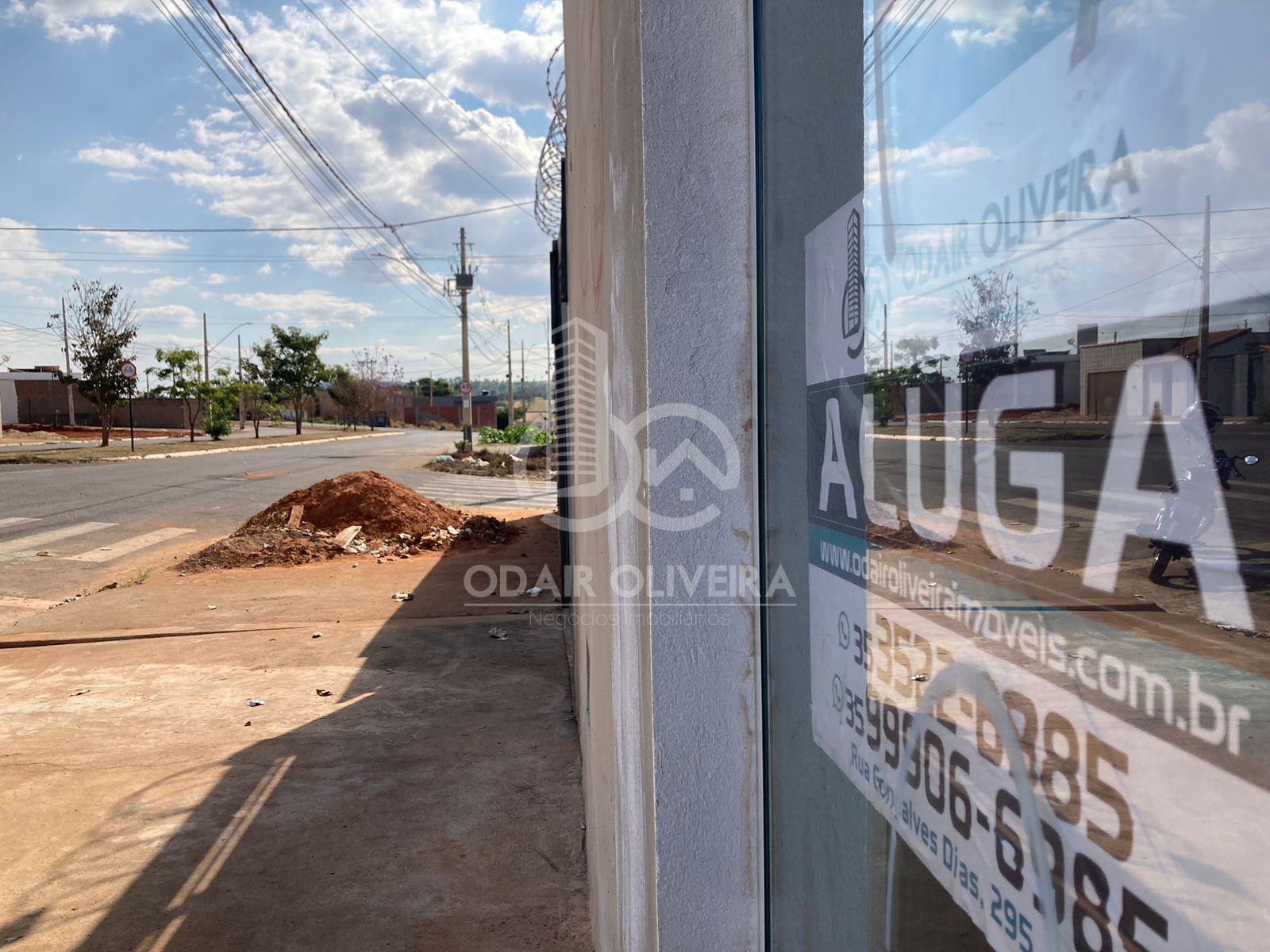 COMERCIAL NA AVENIDA PROJETADA - JARDIM FLORENA, PASSOS - MG