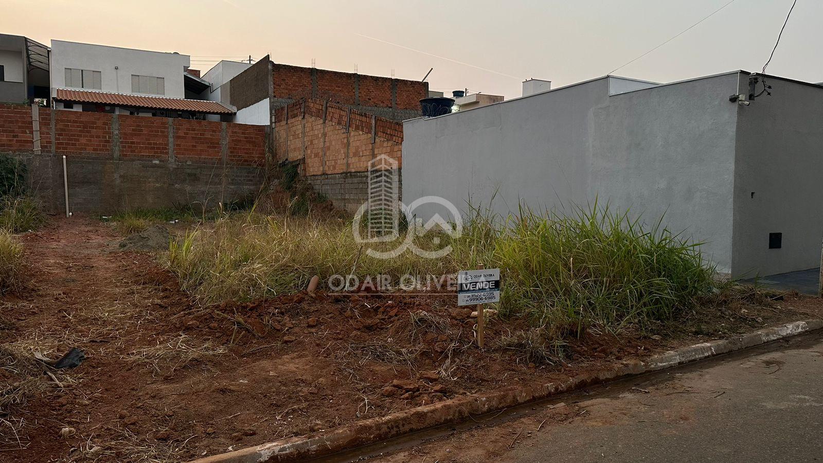 Terreno de 250m   venda, bem localizado no NOVA PASSOS, PASSOS - MG