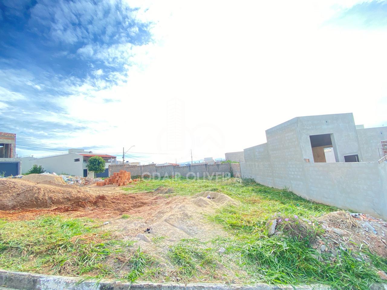 TERRENO DE 209M  A VENDA NO AROEIRAS - PASSOS - MINAS GERAIS