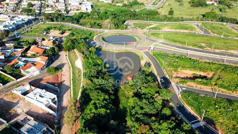 TERRENO COMERCIAL DE 700M  A VENDA - JARDIM DOS LAGOS, PASSOS - MG