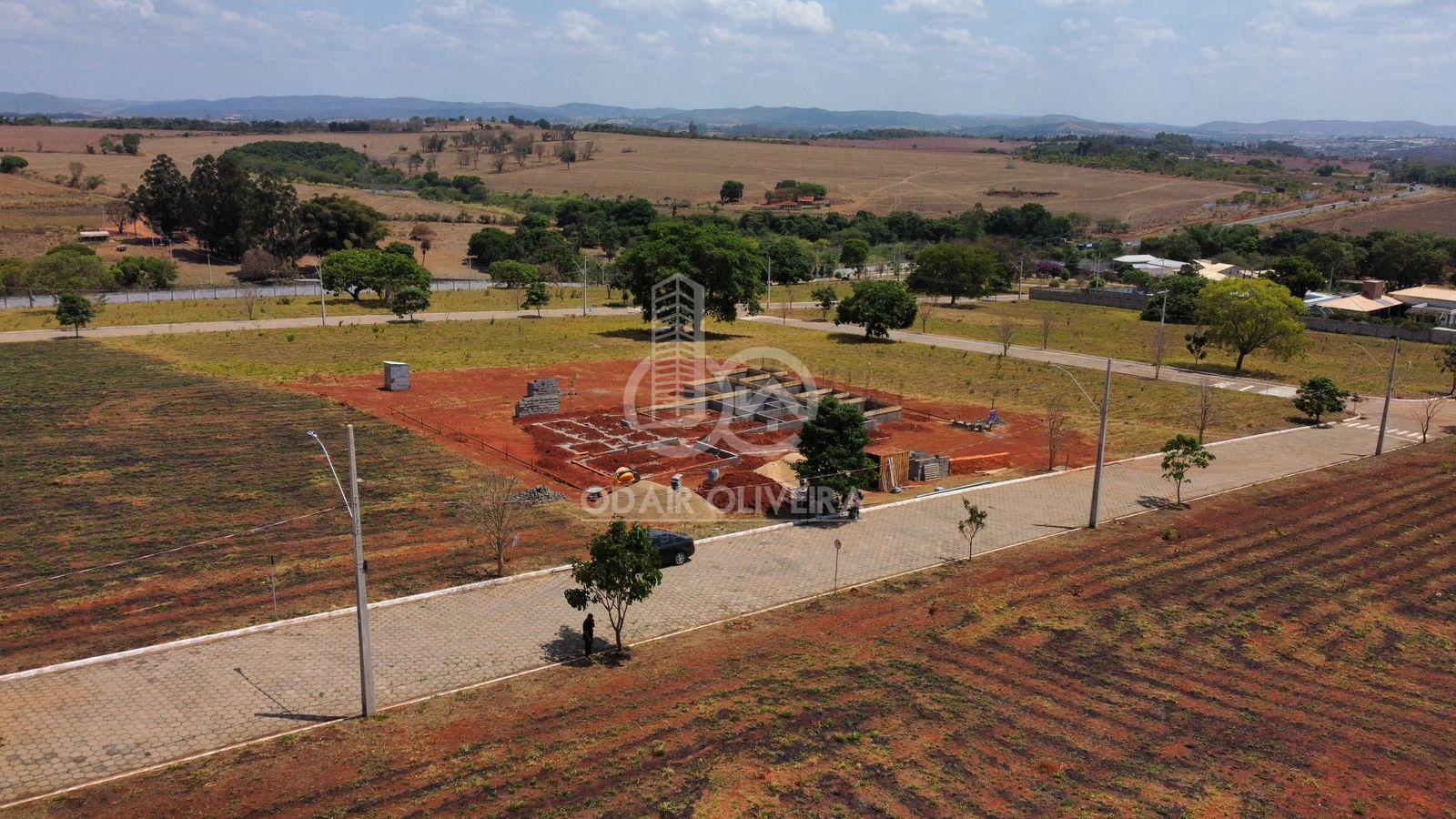 TERRENO EXCLUSIVO A VENDA NO CONDOMNIO GRANVILLE, PASSOS - MG