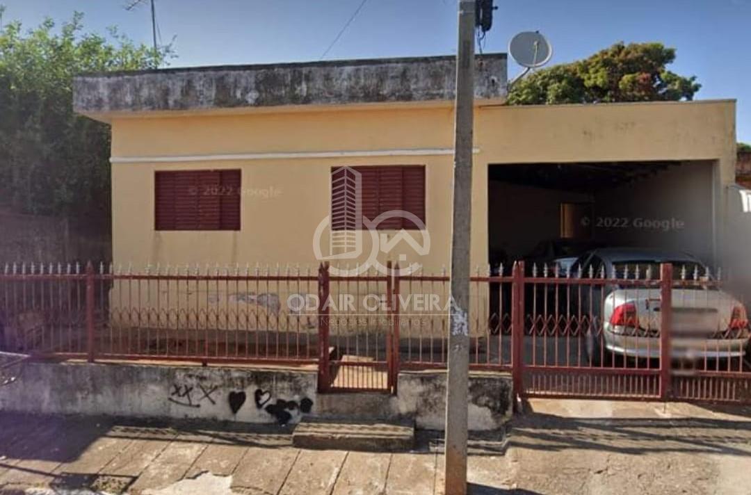 CASA COM 2 DORMITRIOS A VENDA NO BAIRRO, SANTA LUZIA, PASSOS - MG