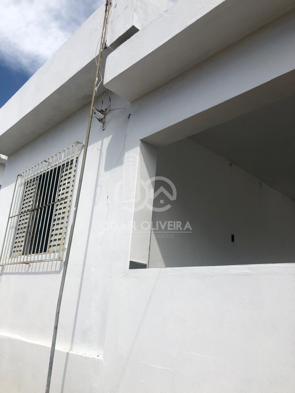 CASA COM 2 DORMITRIOS DISPONIVEL PARA LOCAO - CENTRO, PASSOS - MG