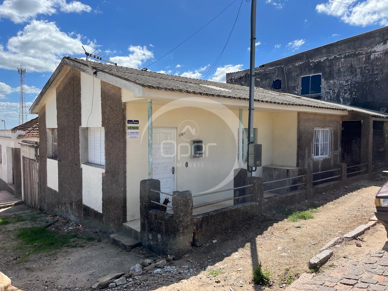 Casa ? venda, no Bairro Floresta em CACAPAVA DO SUL - RS