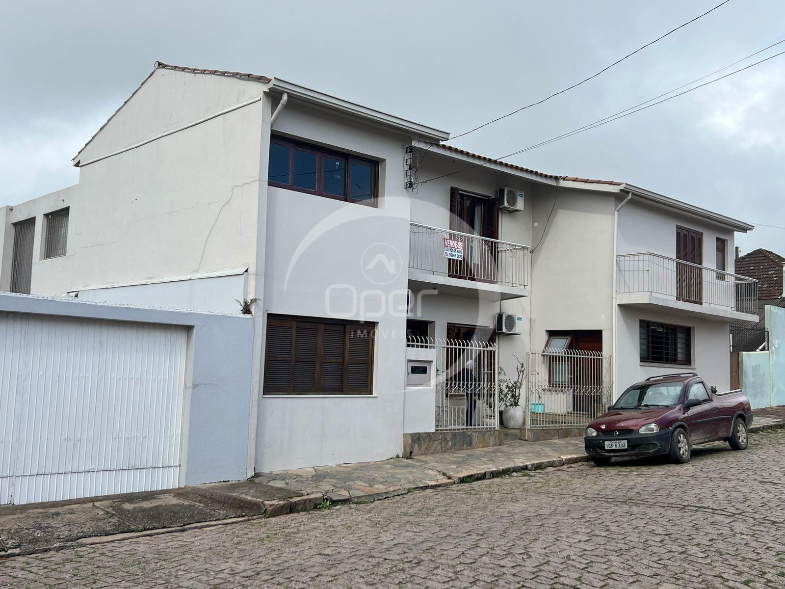 Casa com 8 dormit?rios ? venda, Centro, CACAPAVA DO SUL - RS