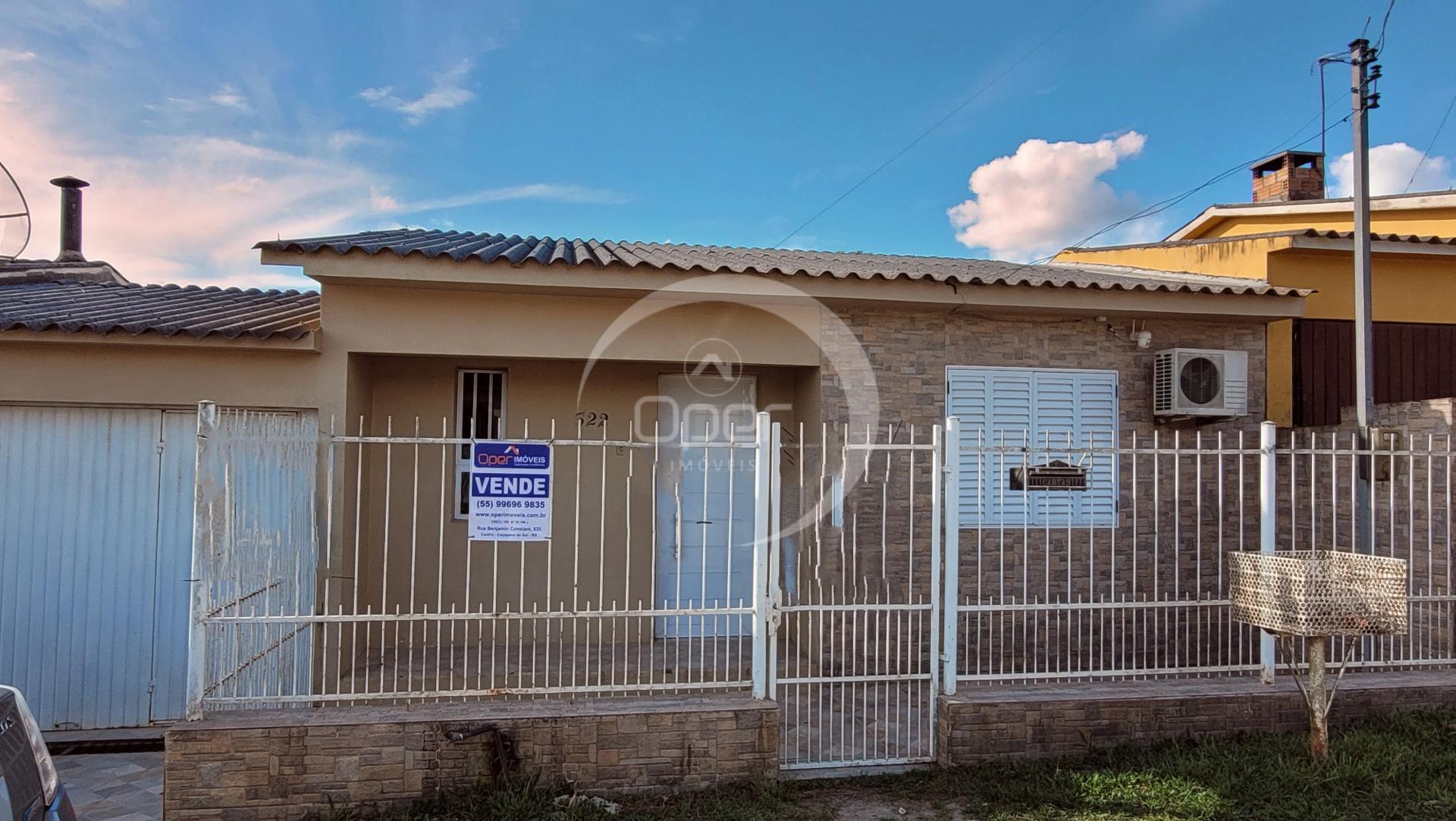 Casa documentada, garagem para 2 carros, pátio ensolarado e bo...