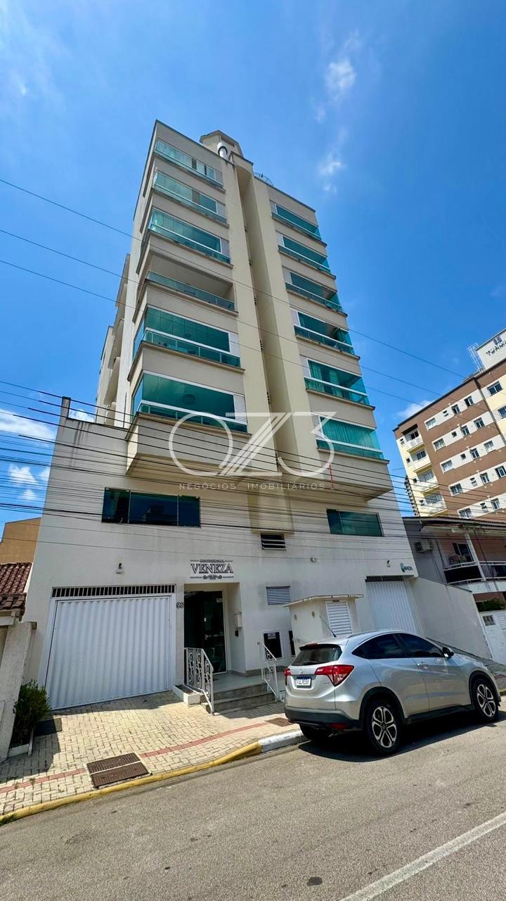 Apartamento com 2 dormitórios à venda, MEIA PRAIA, ITAPEMA - SC