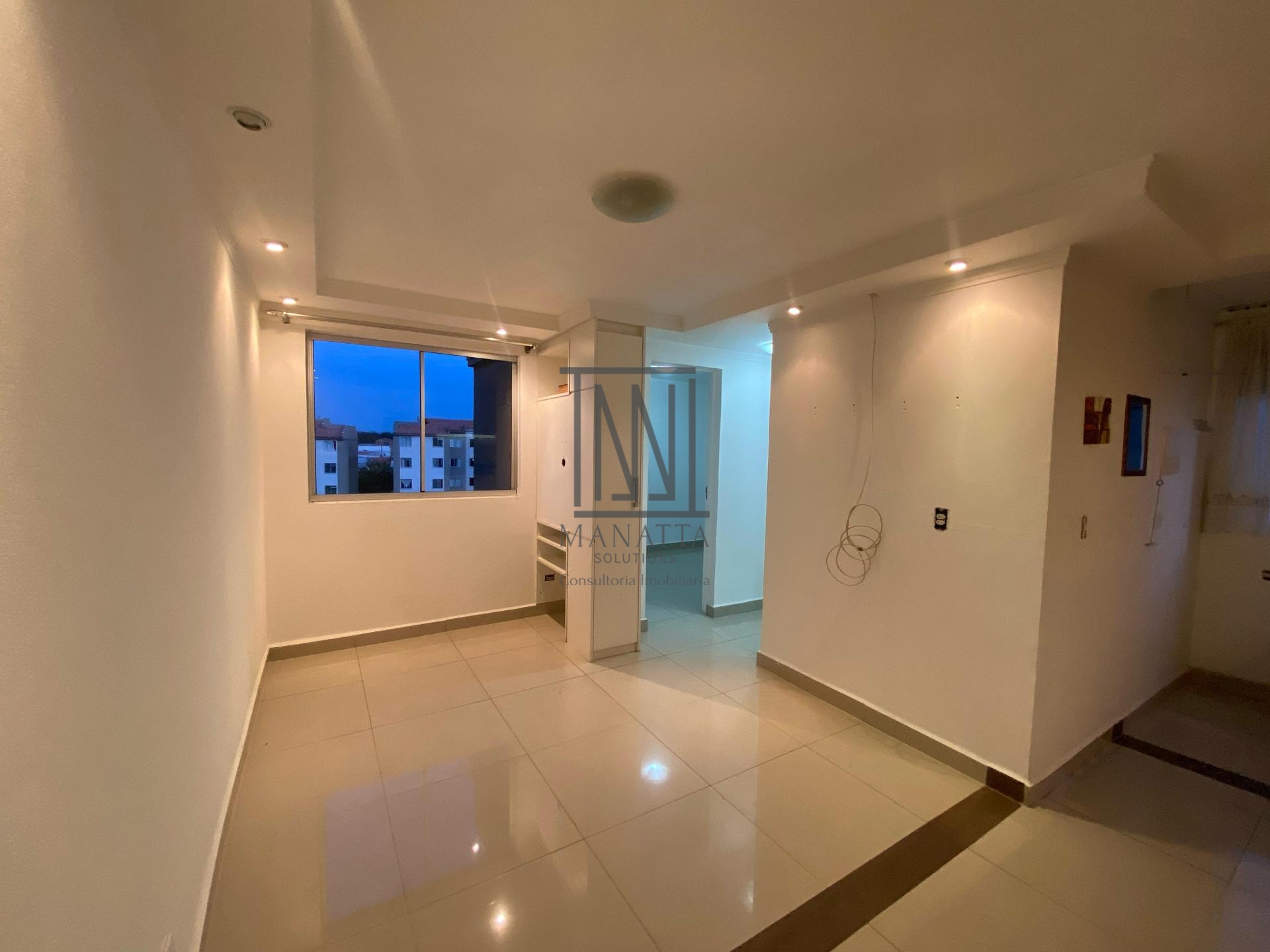 Apartamento a venda no Sítio Cercado | 2 dormitórios | Cozinha...