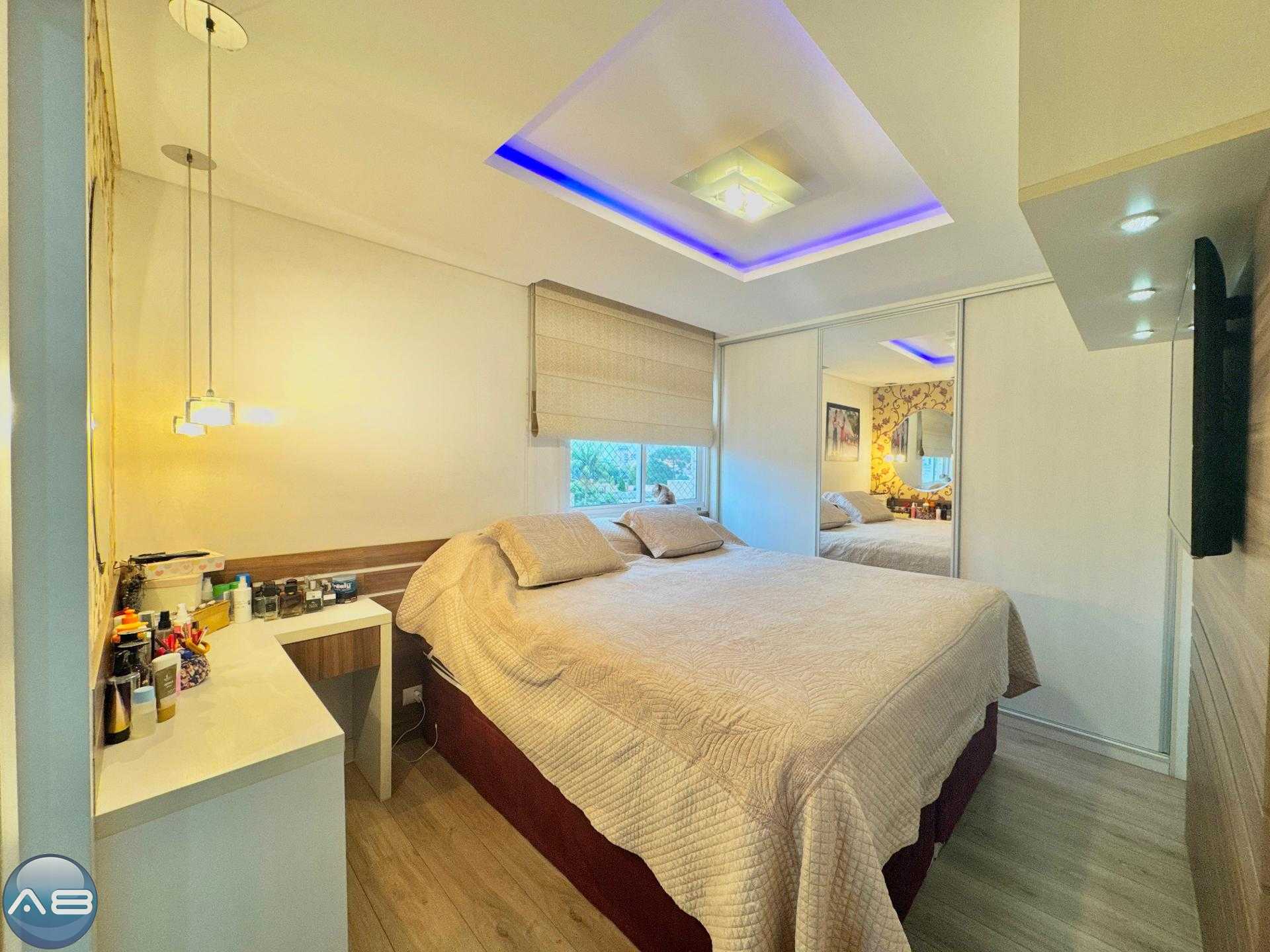 Apartamennto a venda PINHEIRINHO, porteira fechada 