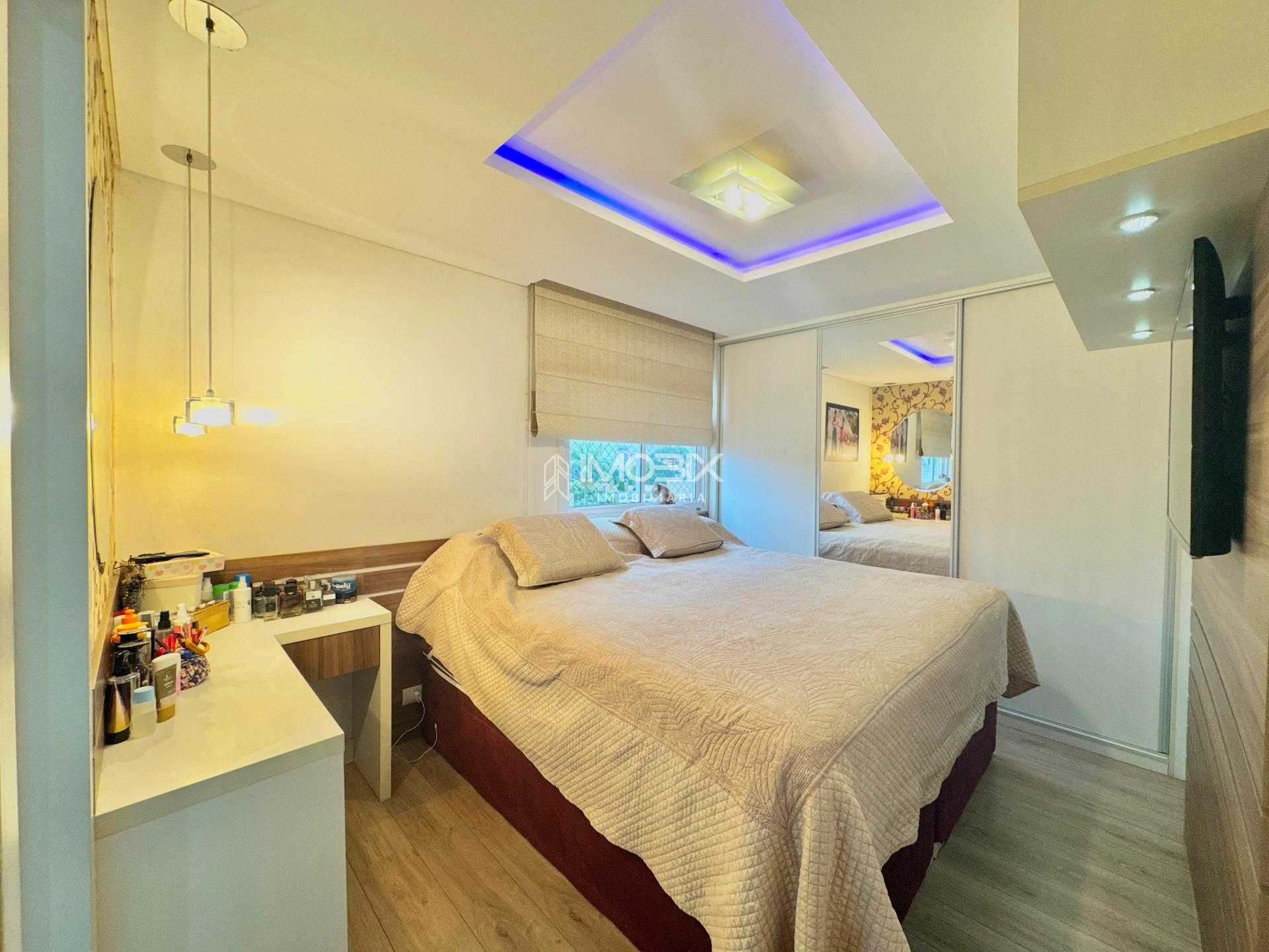 Apartamennto a venda PINHEIRINHO, porteira fechada 