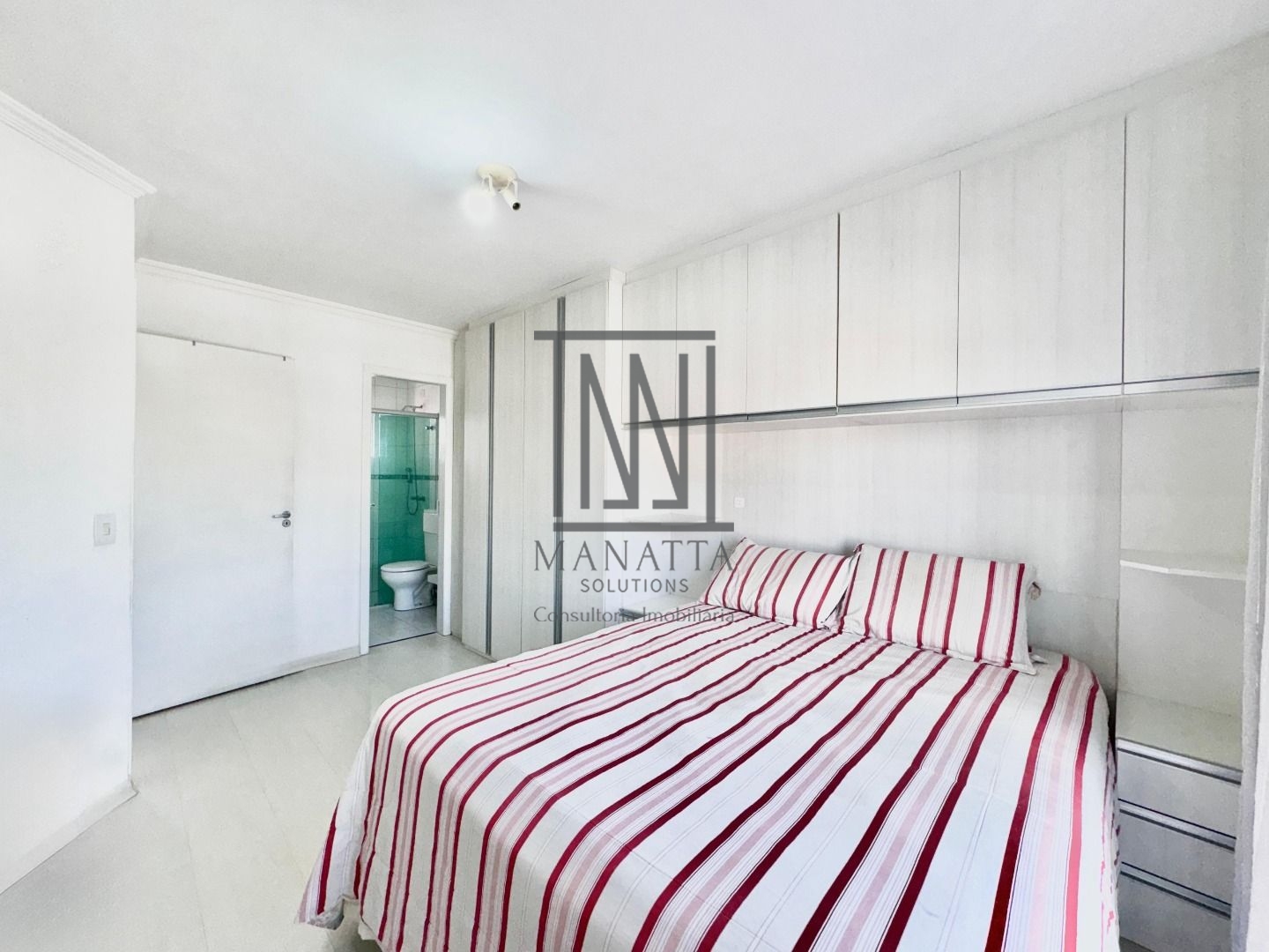 Triplex no Fazendinha 