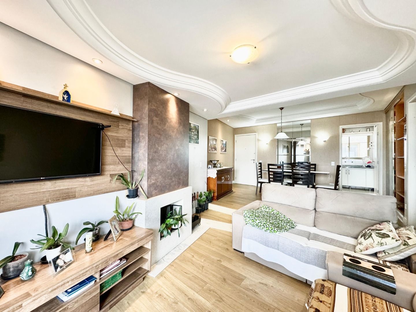 Apartamento com 3 dormit?rios ? venda, 131 m  por R  1.090.000...