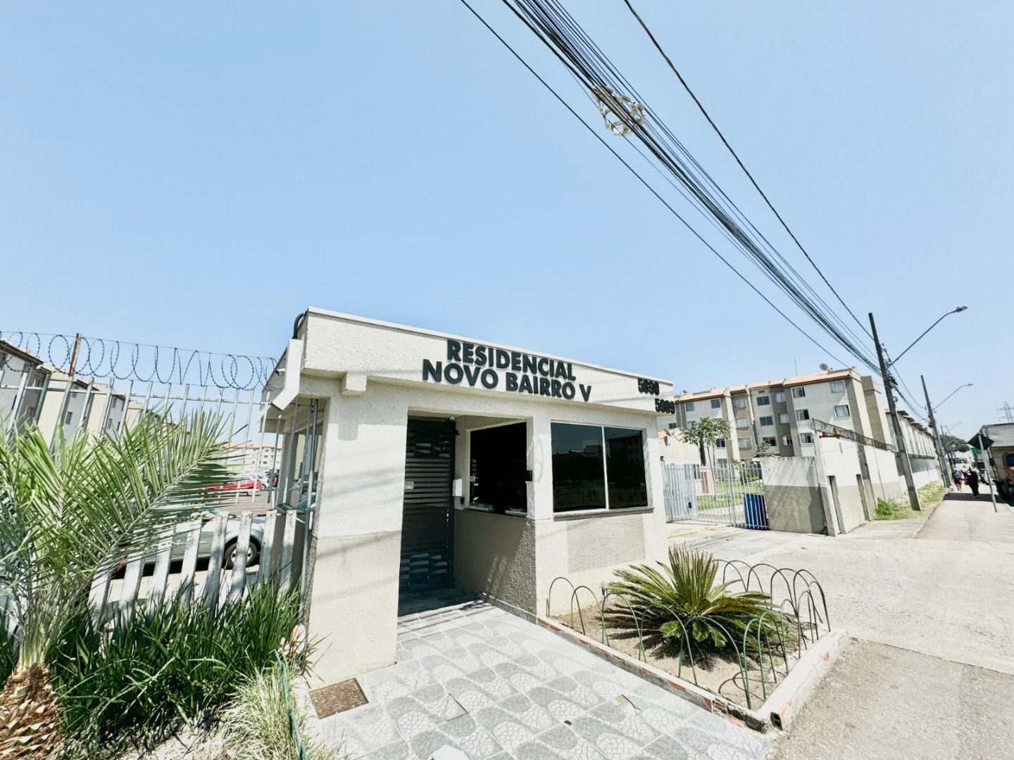 Apartamento a venda no Sítio Cercado | 2 dormitórios | Cozinha...