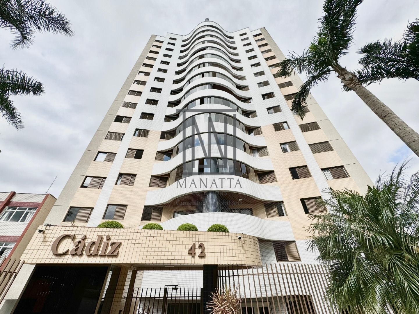Apartamento com 3 dormitórios à venda, 131 m  por R  1.090.000...