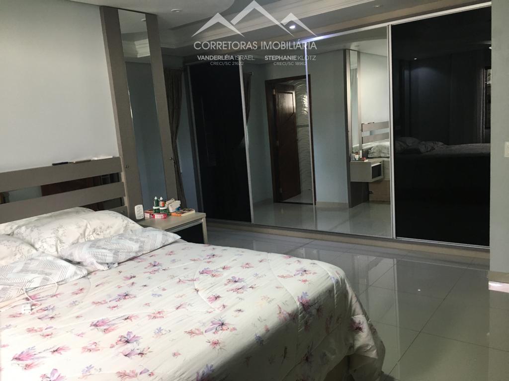 Casa à venda com 3 quartos, 173m² - Foto 9