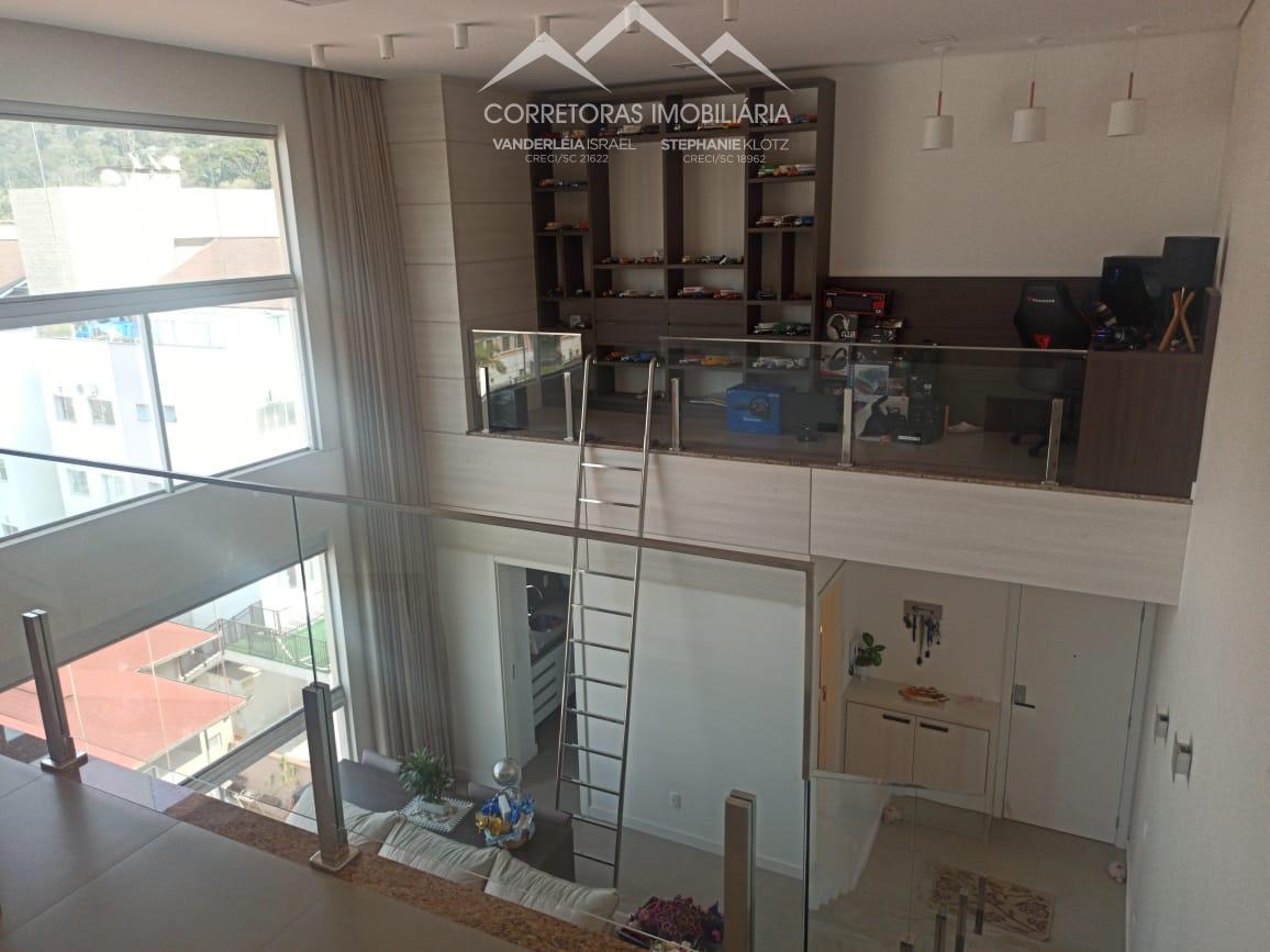 Apartamento à venda com 3 quartos, 220m² - Foto 3