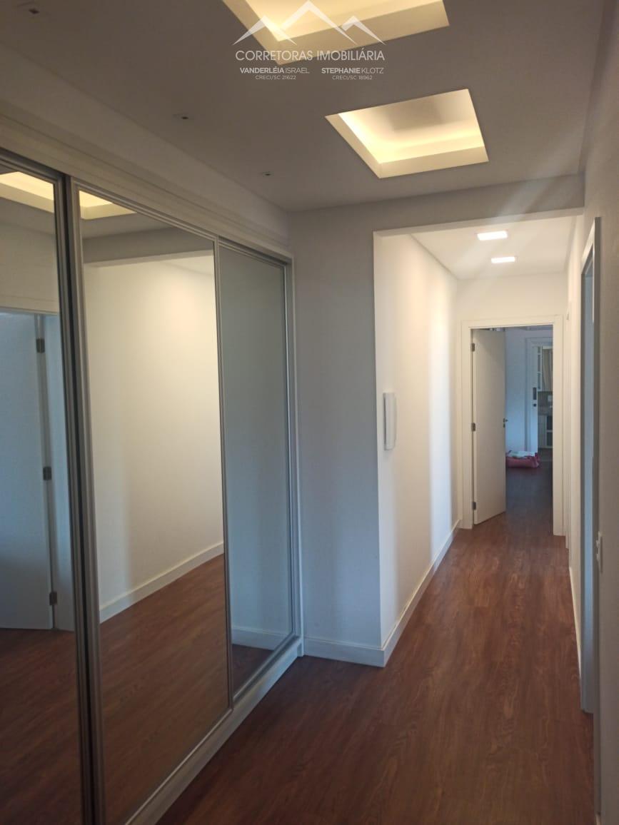 Apartamento à venda com 3 quartos, 220m² - Foto 18