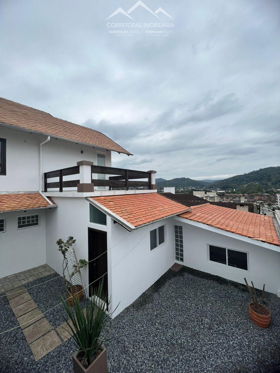 Casa à venda com 3 quartos, 270m² - Foto 12