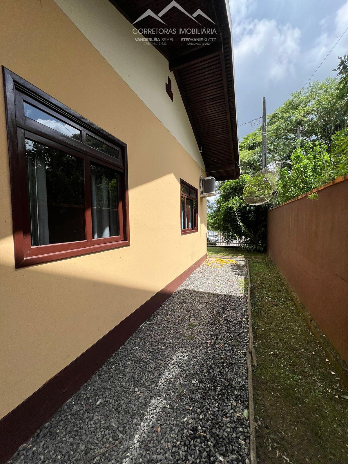 Casa à venda com 3 quartos, 183m² - Foto 7