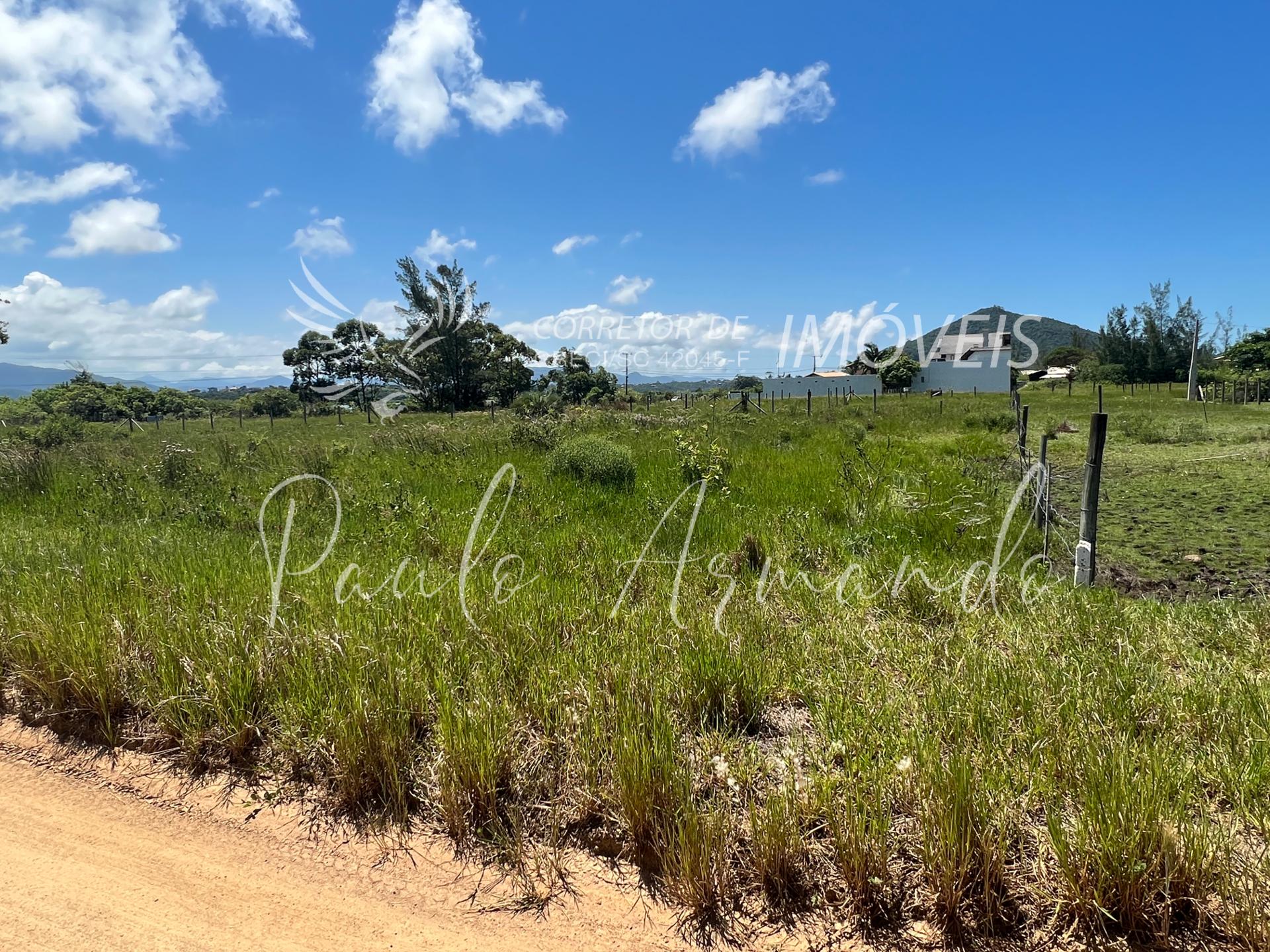 Terreno com 360m2 a uma quadra da Lagoa de I, Barra de Ibiraqu...