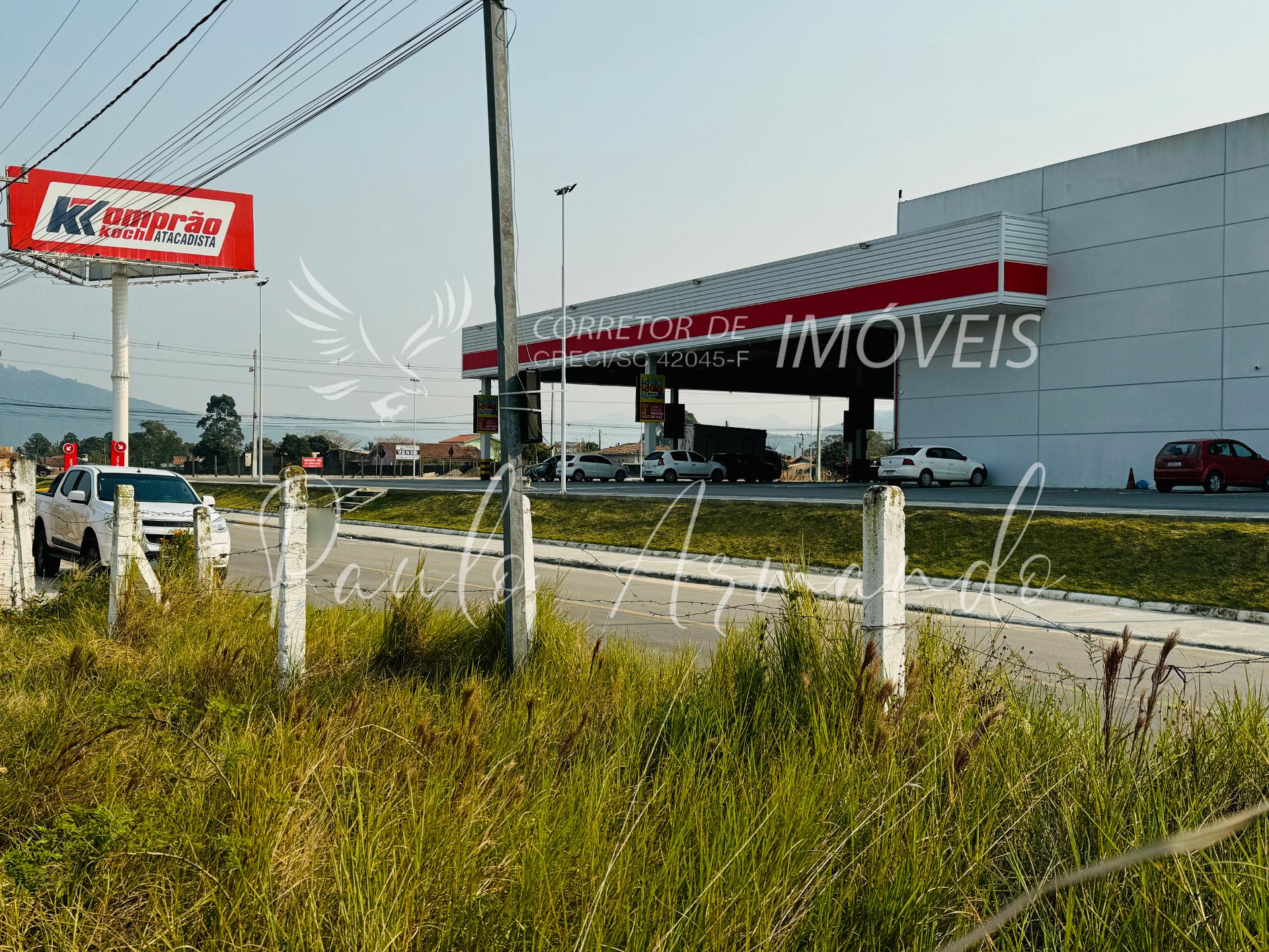 Esquina Comercial no Campo D una, IMBITUBA em frente ao Komprão