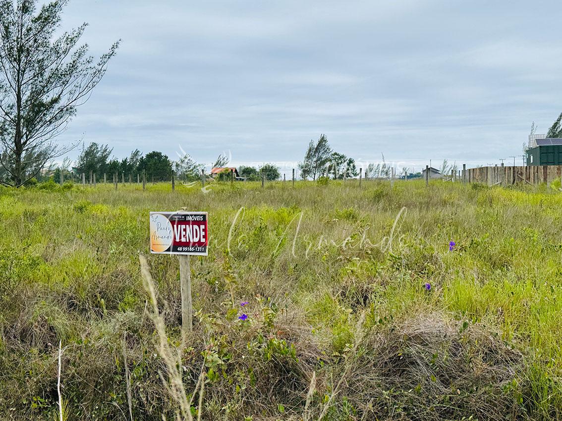 Terreno frente para a Lagoa de Ibiraquera, na BARRA DE IBIRAQU...