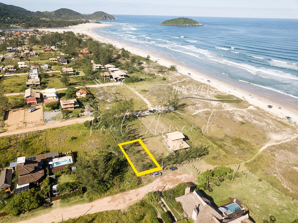 Terreno P? NA AREIA, 50 metros da Praia de Ibiraquera, com 360m2.