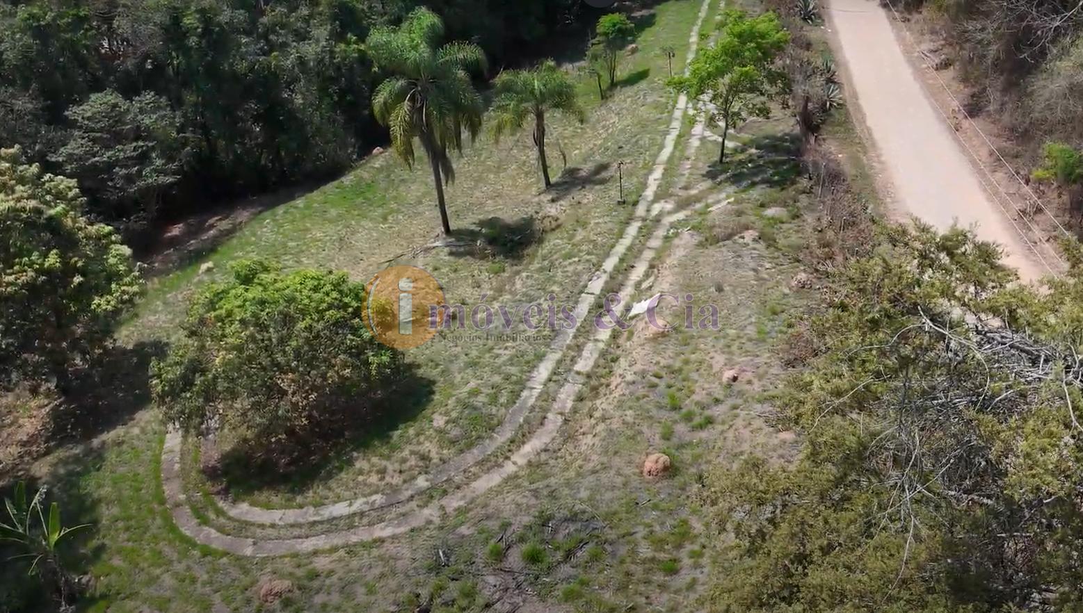 Atibaia-SP Terreno com 783m dentro de condomínio fechado