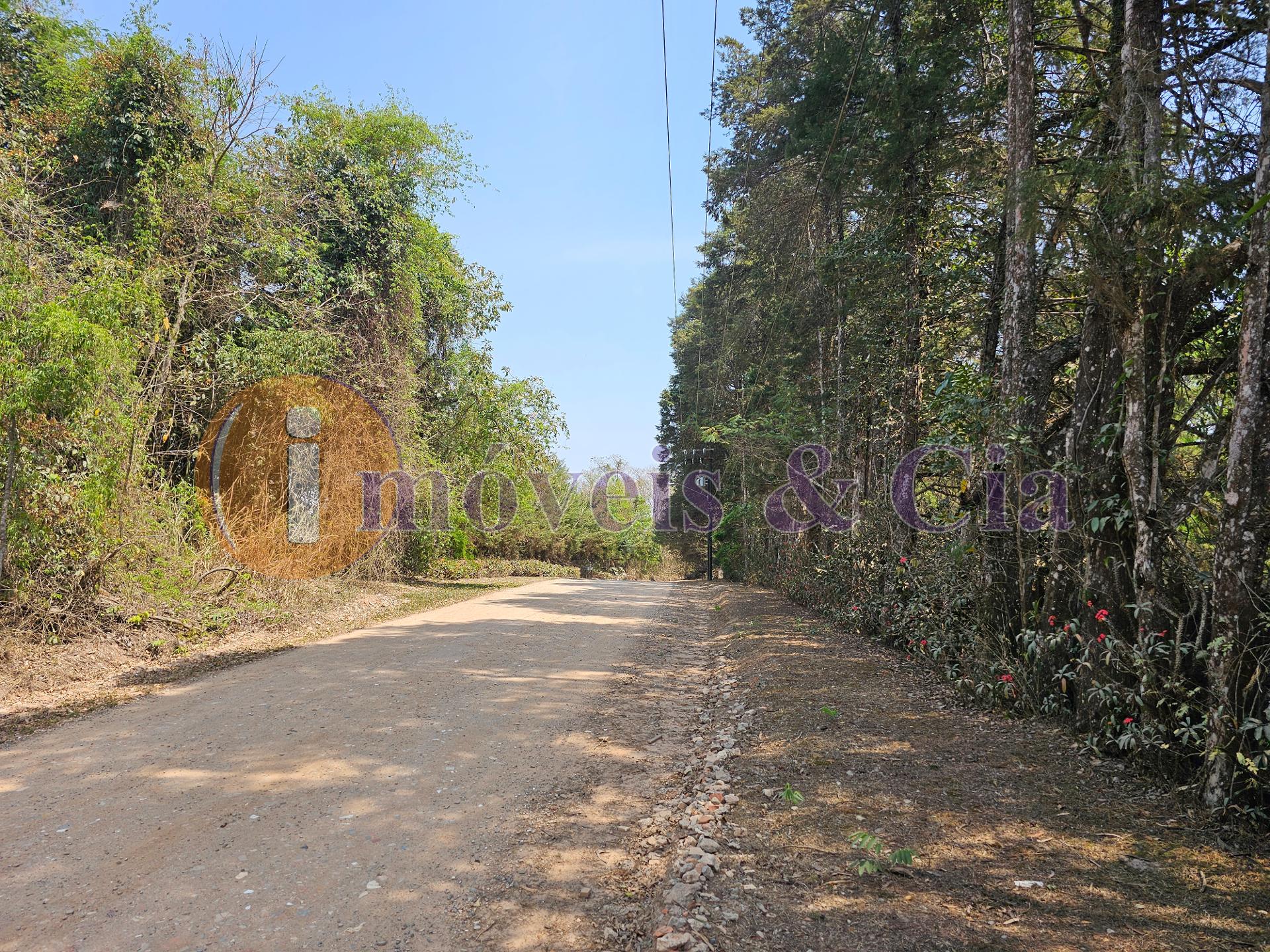 Atibaia-SP Terreno com 504m dentro de condomínio