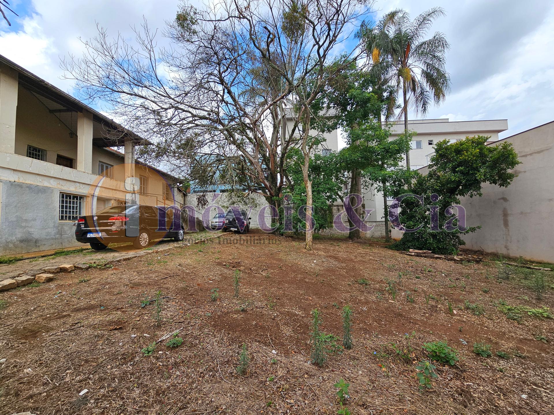 Terreno em Atibaia-SP com 882m  - Excelente para construção de...