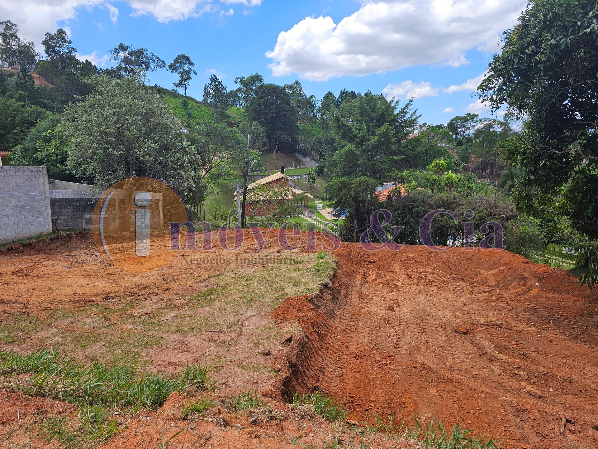 Atibaia-SP Terreno de 678m por apenas 160 mil reais no San Remo