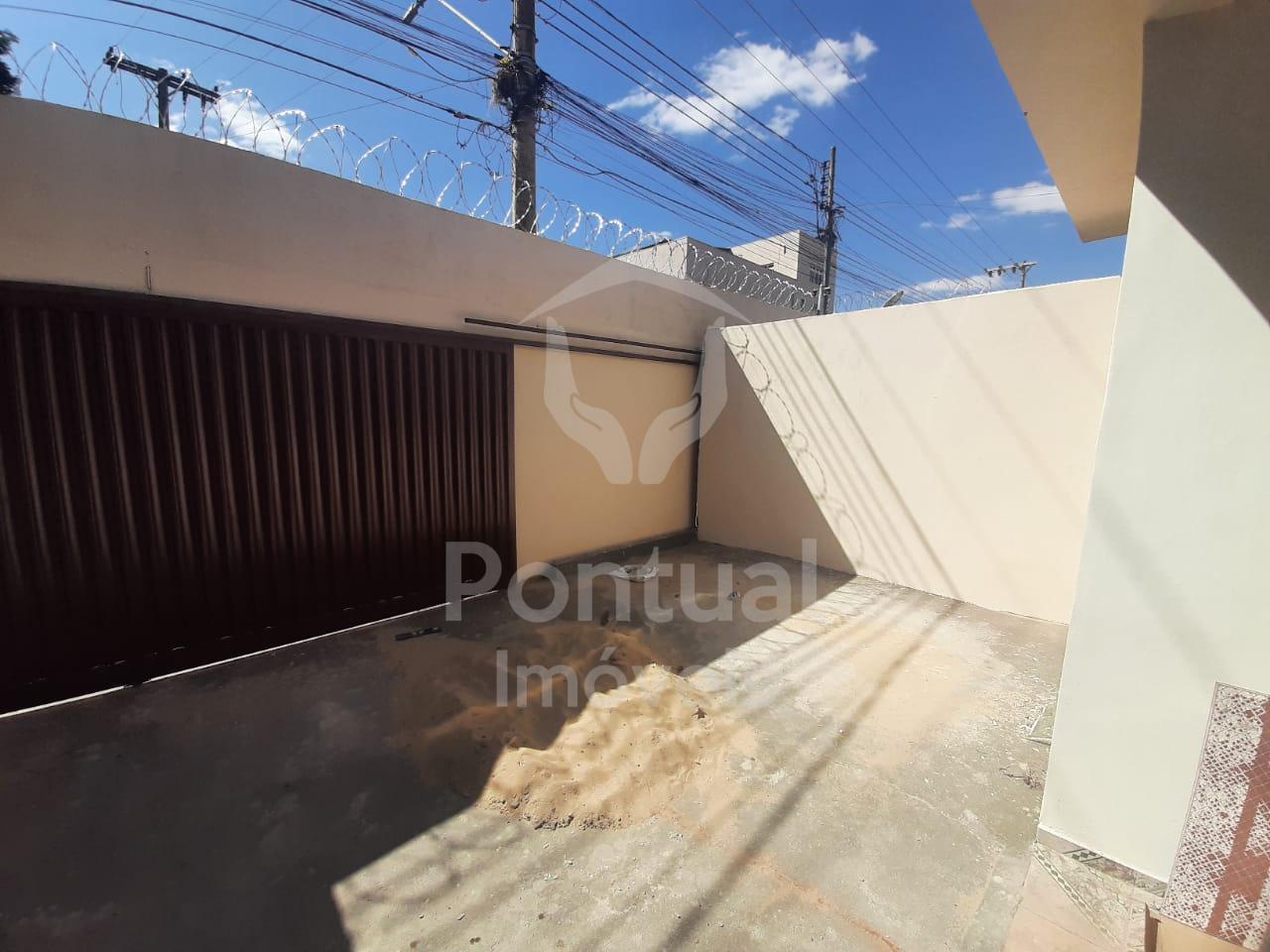 Casa com 3 dormitórios para locação, Custódio Pereira, UBERLAN...