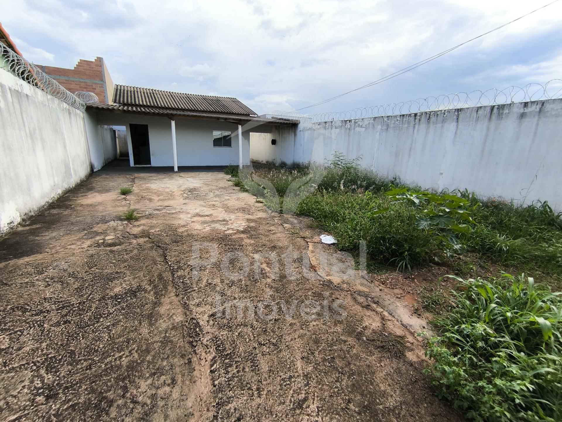 Casa com 2 dormitórios para locação, Aclimação, UBERLANDIA - MG