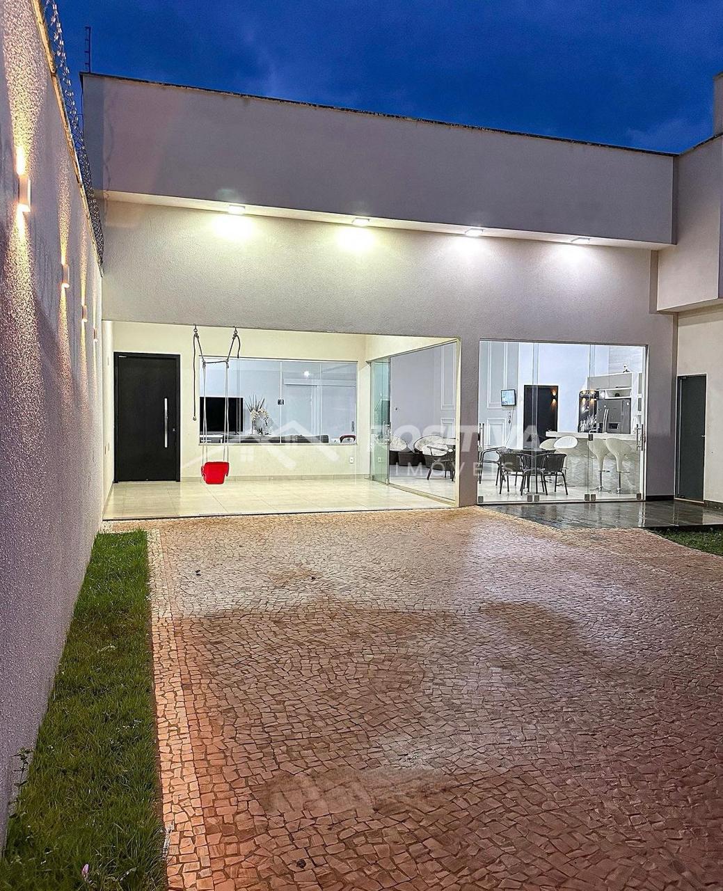 Casa com 3 dormitórios à venda, INTERLAGOS, RIO VERDE - GO