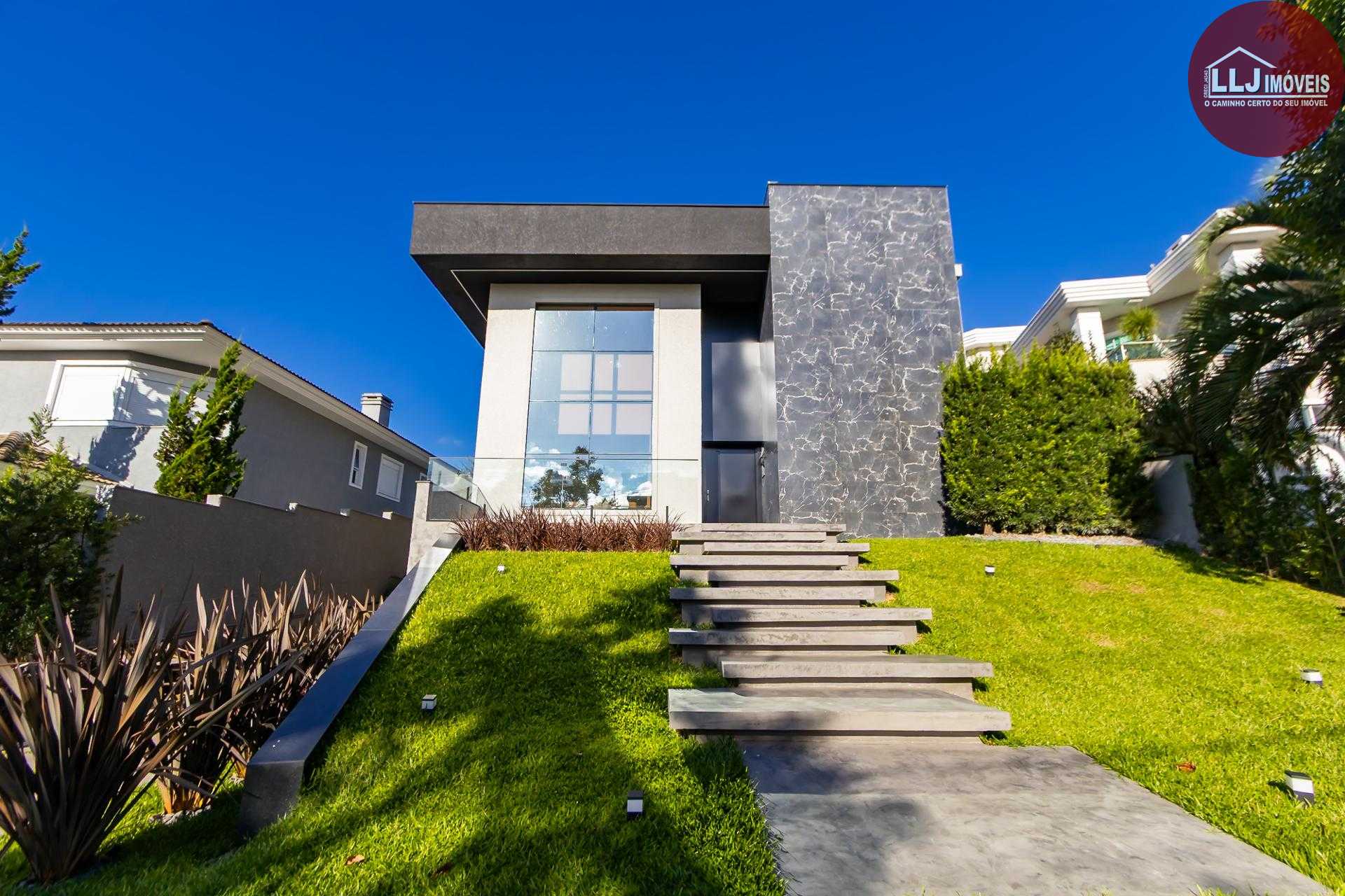 Casa 4 Quartos e 6 banheiros à Venda no Alphaville Pinheiros, PINHAIS - PR