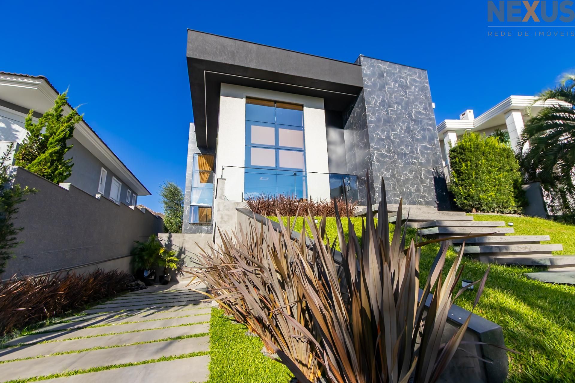 Casa 4 Quartos e 6 banheiros à Venda no Alphaville Pinheiros, ...