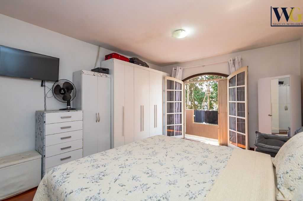 Casa com 3 dormitórios à venda, 122 m  por R  560.000,00 - Atu...
