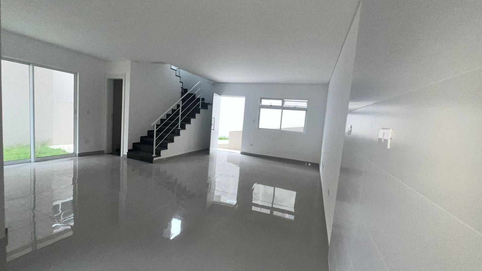 Sobrado à venda - Triplex 120m  - R  660.000,00 -  Xaxim, CURI...