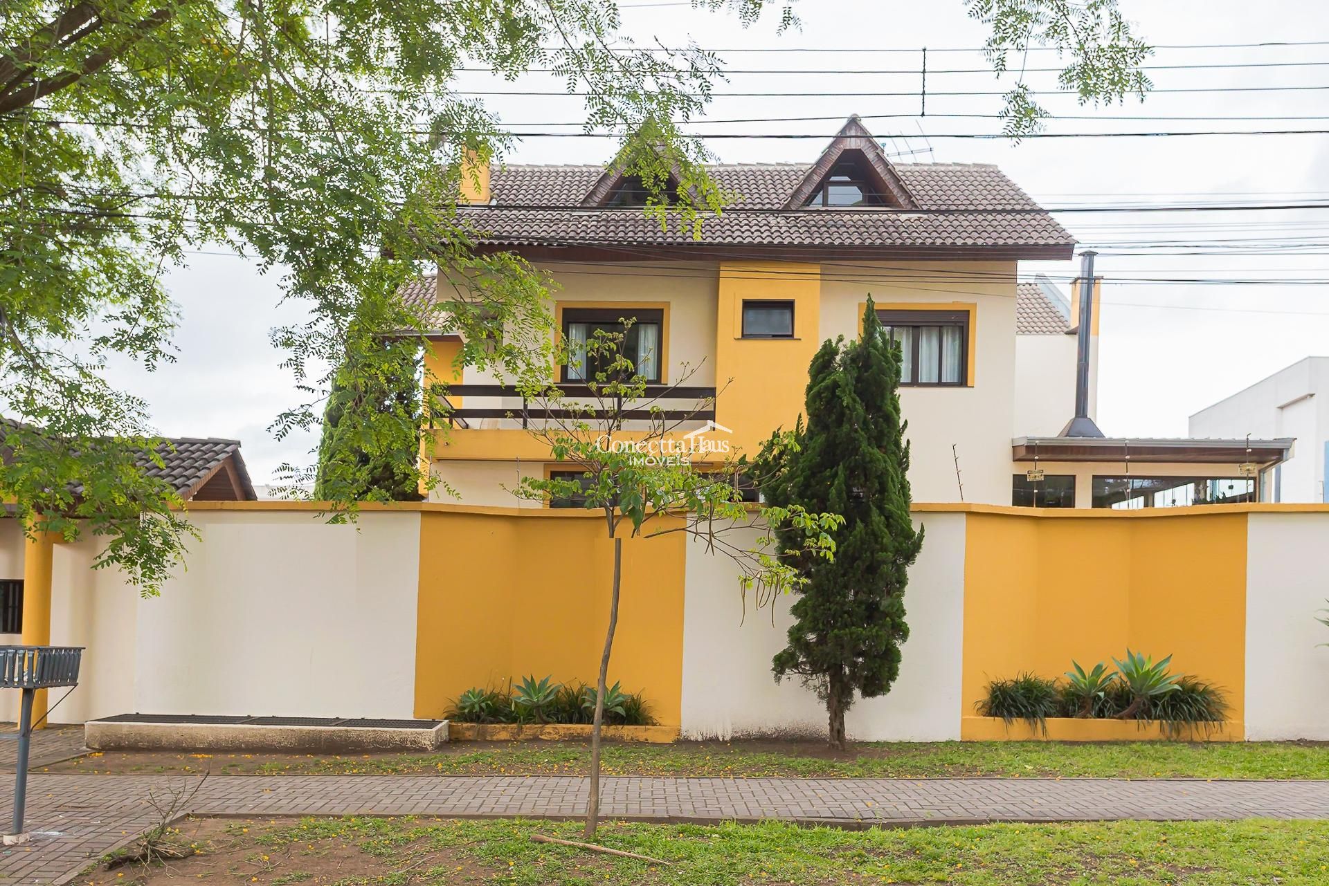 RESIDÊNCIA FANTÁSTICA EM CONDOMÍNIO NO BAIRRO ÁGUA VERDE - CUR...