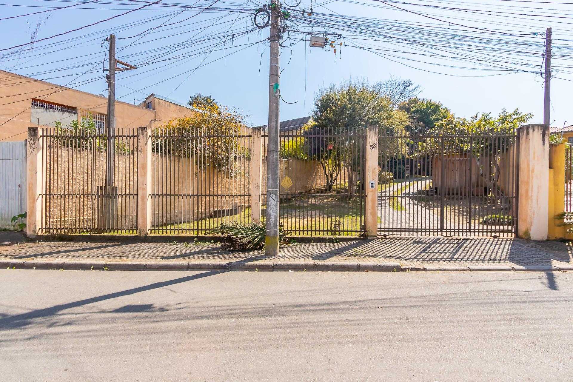 Casa à venda, PORTÃO, DE FRENTE PARA A RUA, AVERBADA, 2 SUÍTES...