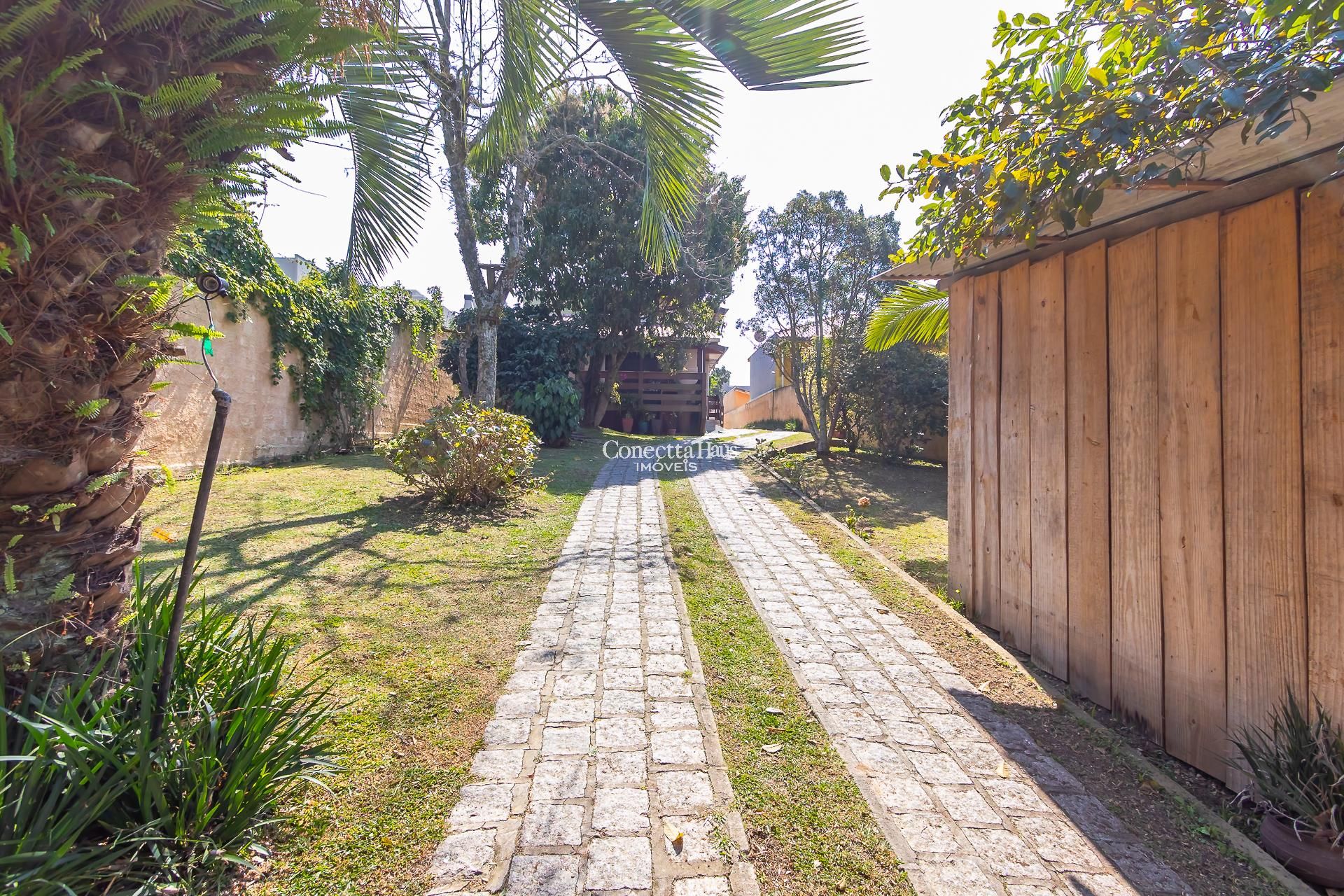 Casa à venda, PORTÃO, DE FRENTE PARA A RUA, AVERBADA, 2 SUÍTES...