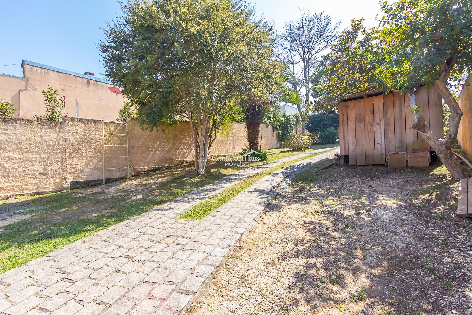 Casa à venda, PORTÃO, DE FRENTE PARA A RUA, AVERBADA, 2 SUÍTES...