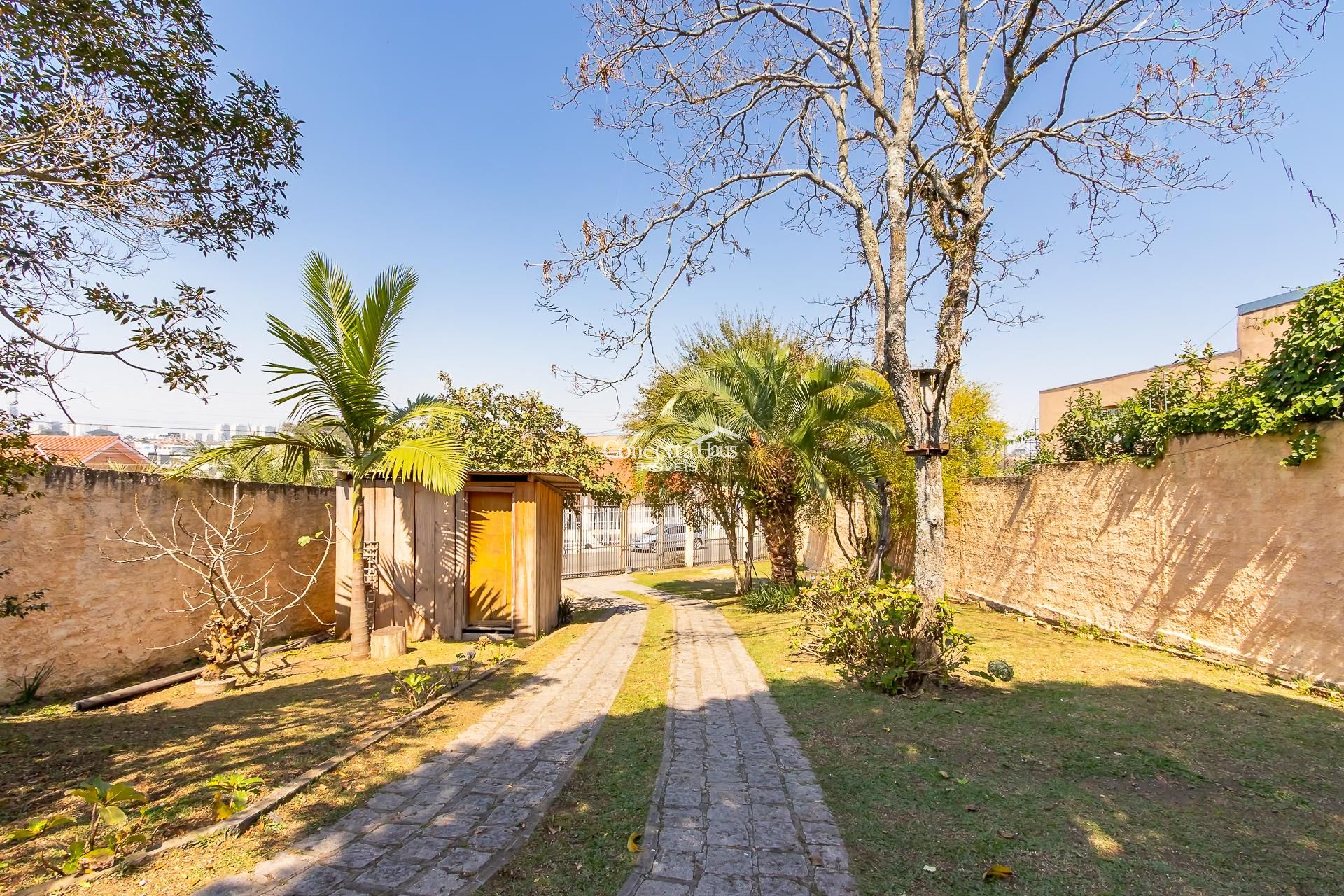 Casa à venda, PORTÃO, DE FRENTE PARA A RUA, AVERBADA, 2 SUÍTES...